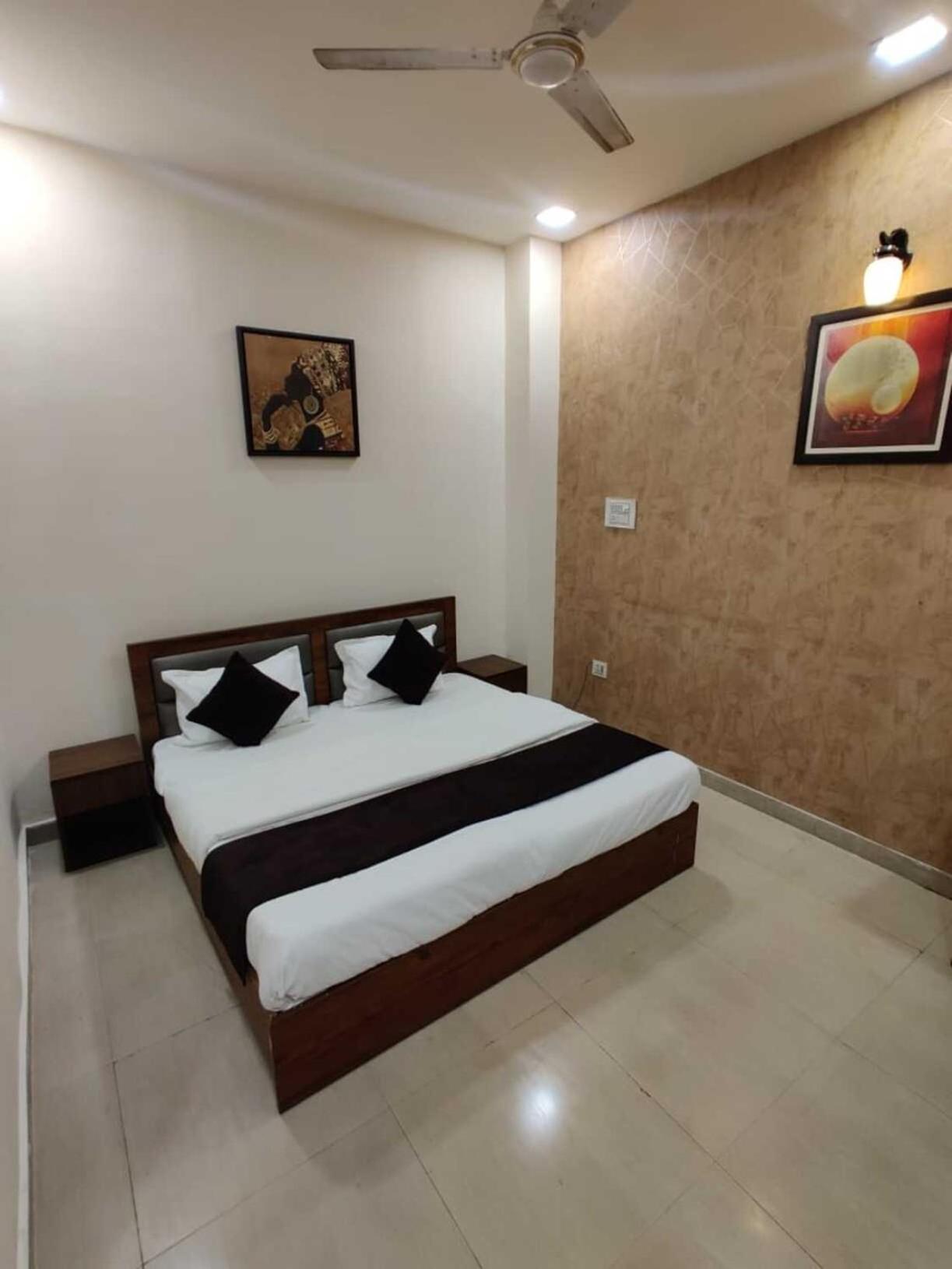 Bed & Breakfast Hotel Fantastic - Near Adventure Island