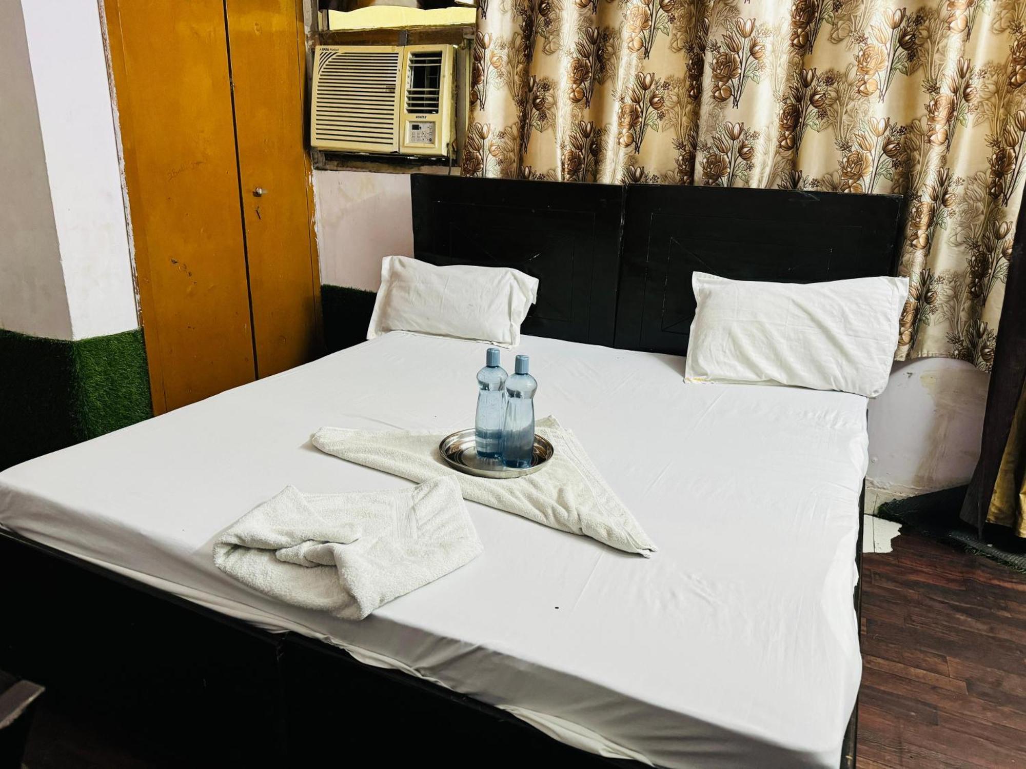 Hotel Fantastic - Near Adventure Island Bed & Breakfast